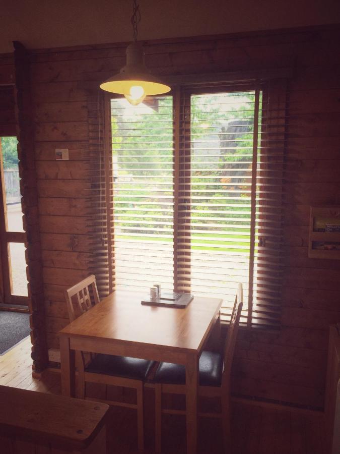 Hill cottage cabins Fort Augustus Esterno foto
