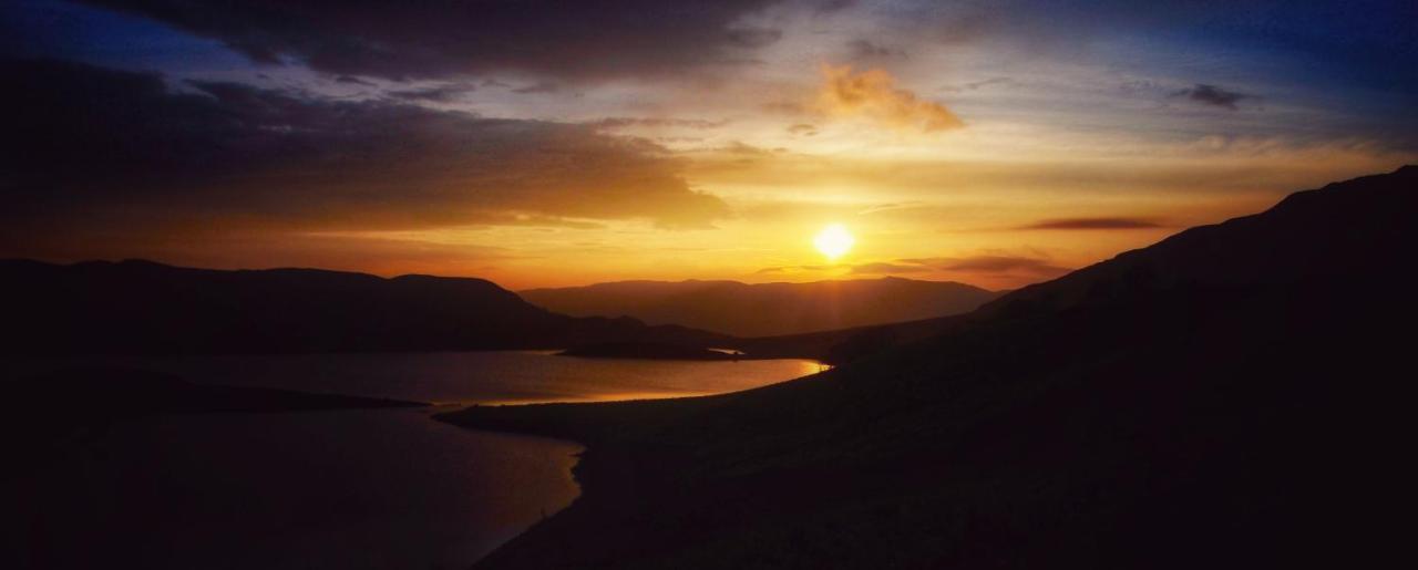 Hill cottage cabins Fort Augustus Esterno foto